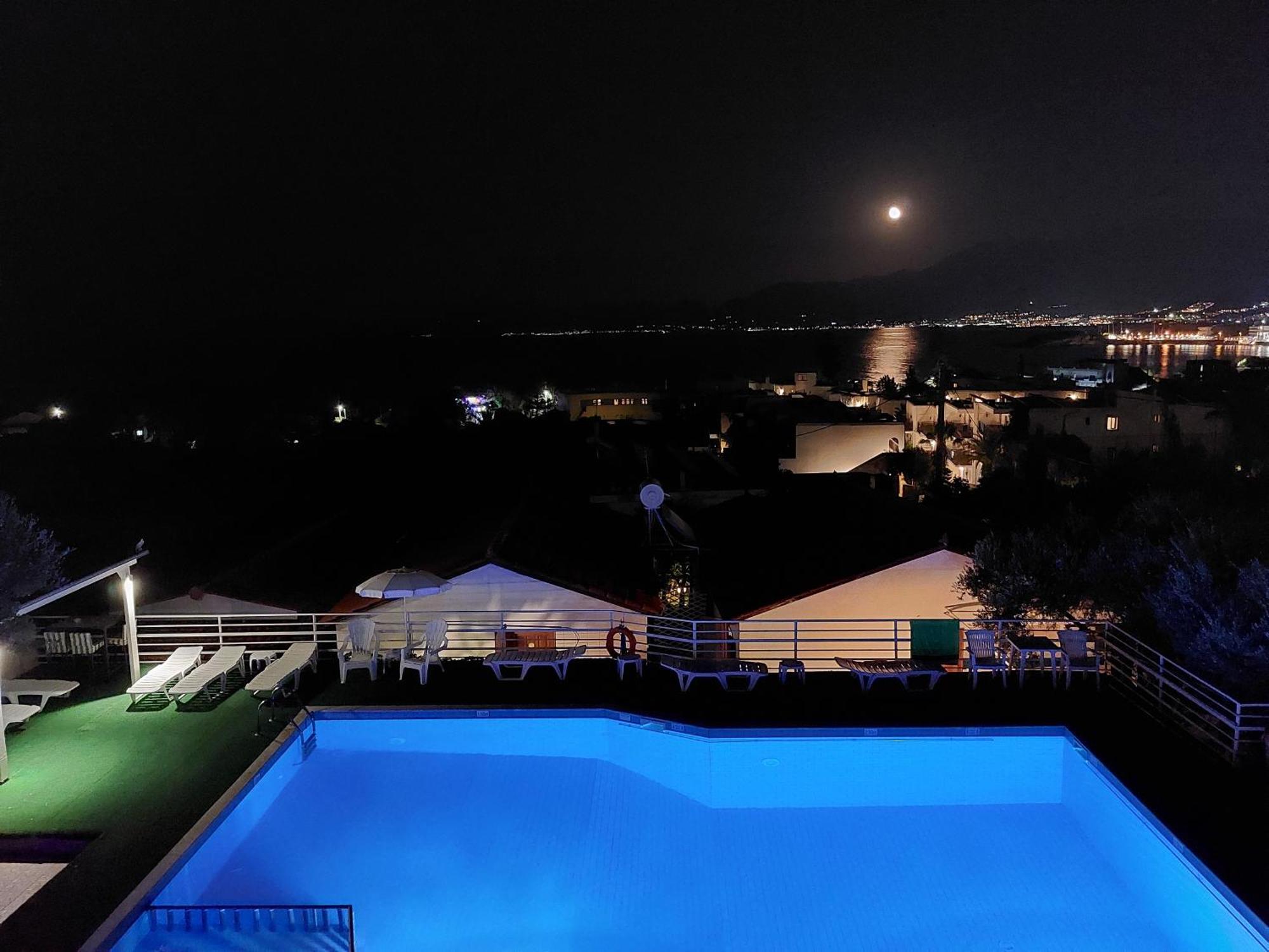 View Villas ヘルソニソス エクステリア 写真