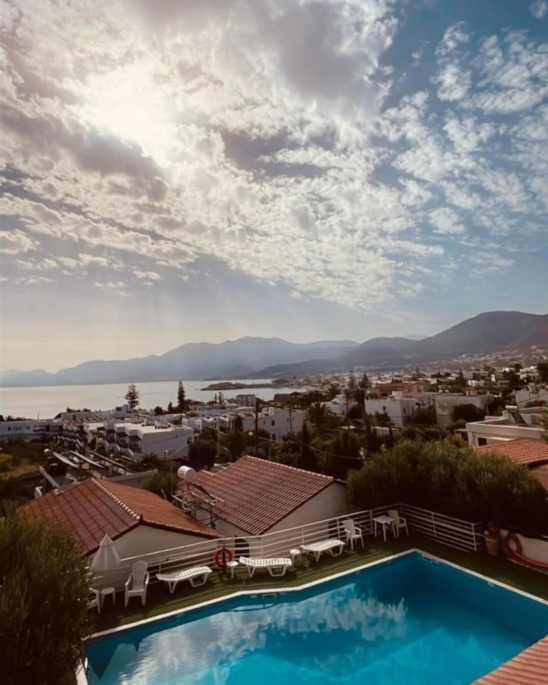 View Villas ヘルソニソス エクステリア 写真